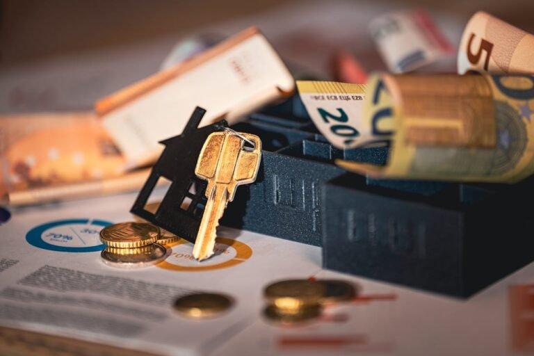 Bridging Loans vs Traditional Mortgages: Key Differences