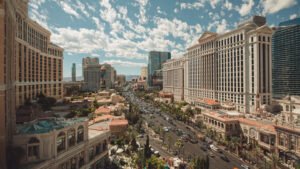 Living in Las Vegas: Costs, Lifestyle, and Housing