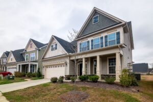 How to Know If Grandview Roofing Needs Repairs or a Full Replacement
